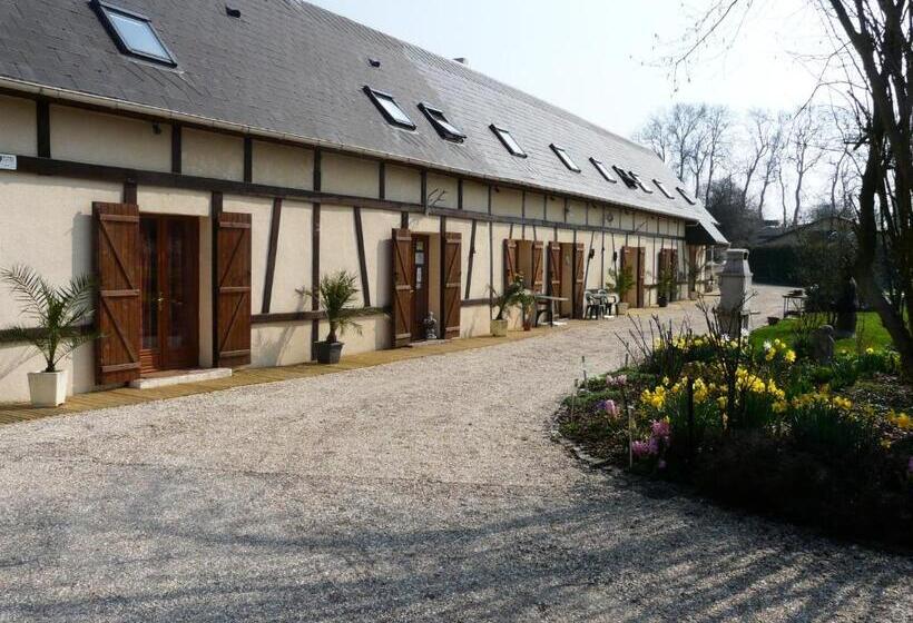 Четырехместный Номер Стандарт, Chambres D Hôte Du Domaine De La Reine Blanche