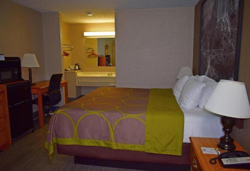 Стандартный Номер Кровать Кинг, Super 8 By Wyndham Fort Chiswell Wytheville Area