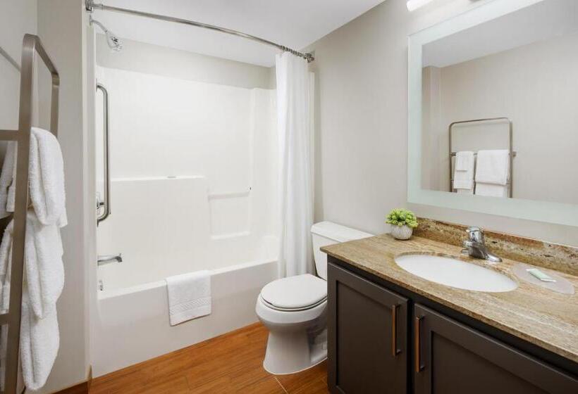 스탠다드 스튜디오, Towneplace Suites Philadelphia Horsham