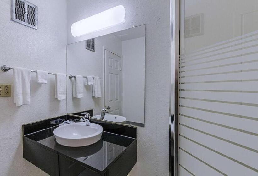 四人标准间, Motel 6 Oshkosh, Wi