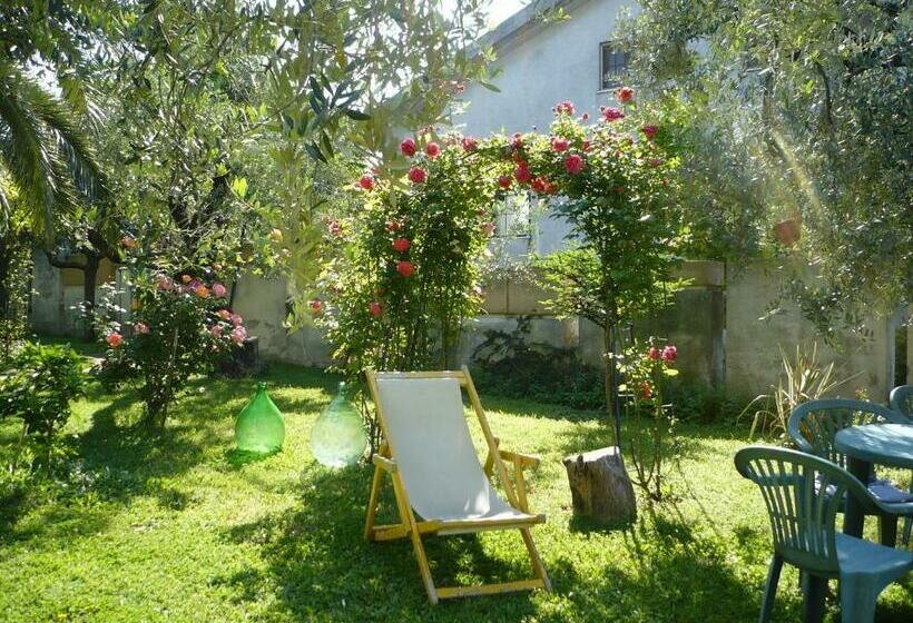 Номер Стандарт Трехместный, Villa Carol Appartamento E B&b