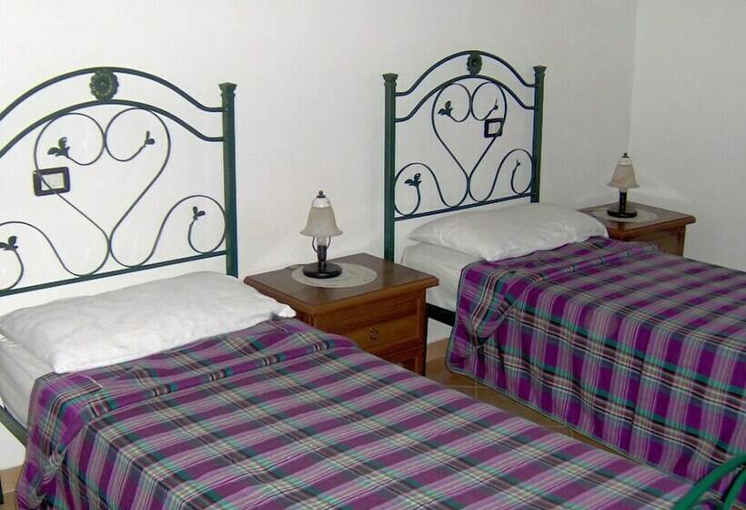 آپارتمان خانوادگی, Agriturismo Arcomano