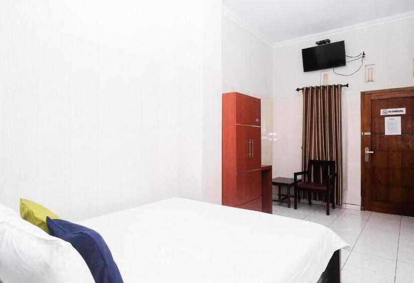 디럭스 룸, Urbanview Syariah Wisma Wongso Borobudur