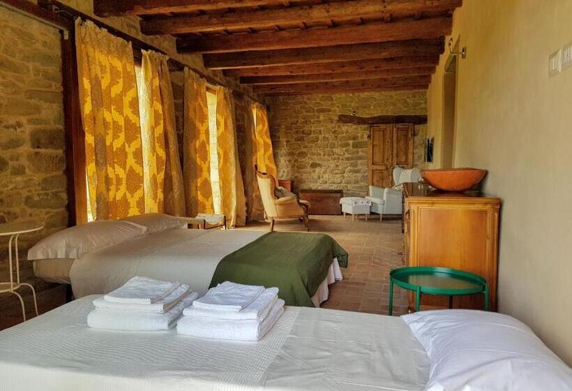 Полулюкс, Terraluna Country House San Leo   San Marino