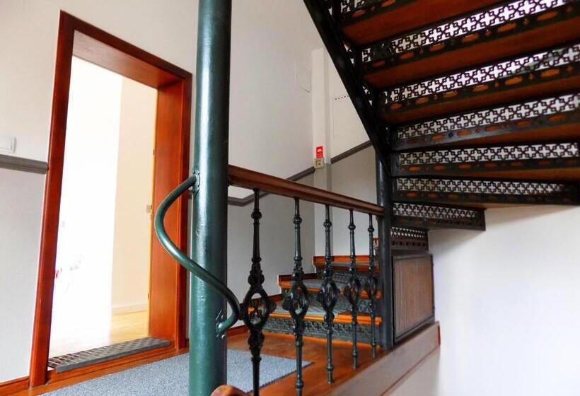 غرفة قياسية رباعية حمام مشترك, City Central Hostel   Pokoje Prywatne