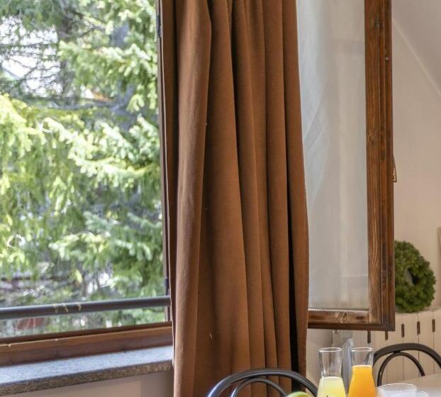 اتاق استاندارد سه نفره, Aparthotel Claviere