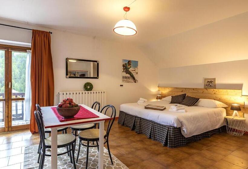 اتاق خانوادگی, Aparthotel Claviere