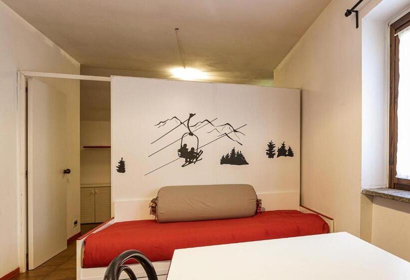 اتاق خانوادگی, Aparthotel Claviere