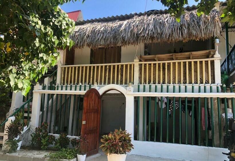 スタンダードバンガロー, Hostel Rincon Del Mar Ebenezer