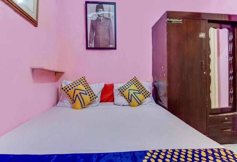 Quarto Economy, Spot On 90060 Jq Homestay Syariah