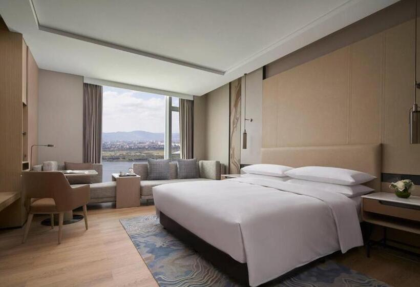 Номер Executive, Fuzhou Marriott Hotel Riverside