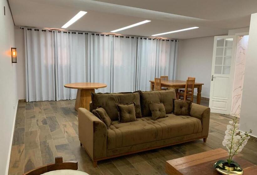 غرفة إدارية ثلاثية, Aliança Barbacena
