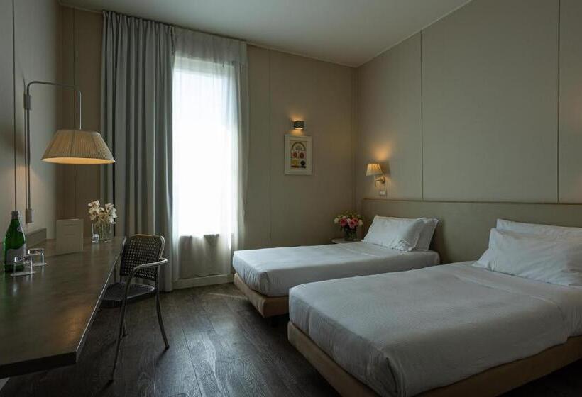 اتاق استاندارد, Cosmo Hotel Palace
