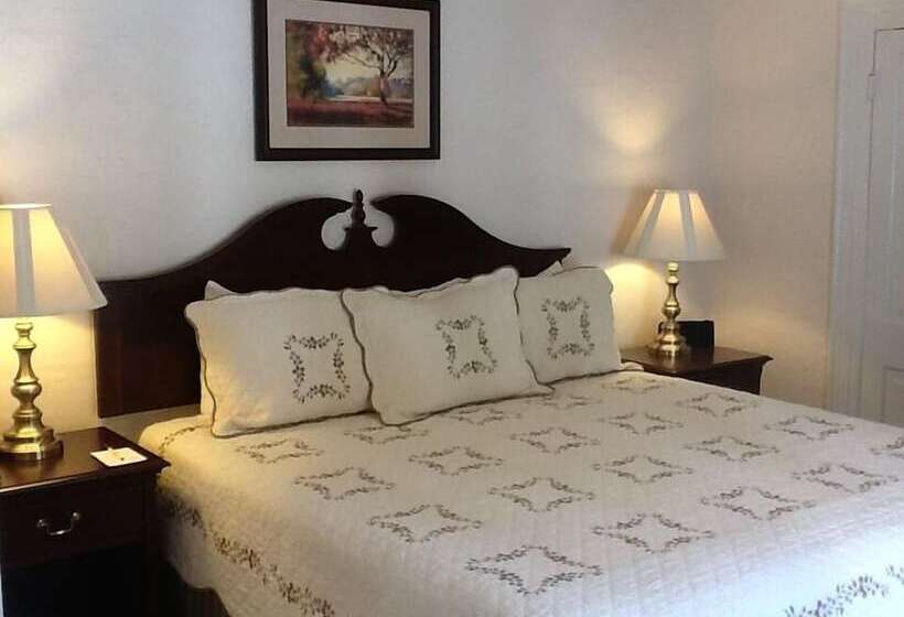 Полулюкс, Green Park Inn
