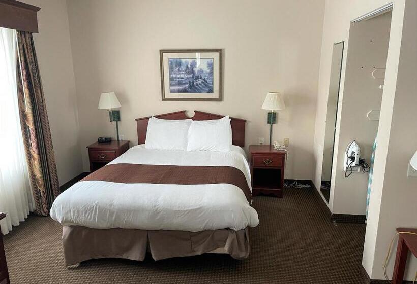 Люкс, River Hills Hotel  Mankato
