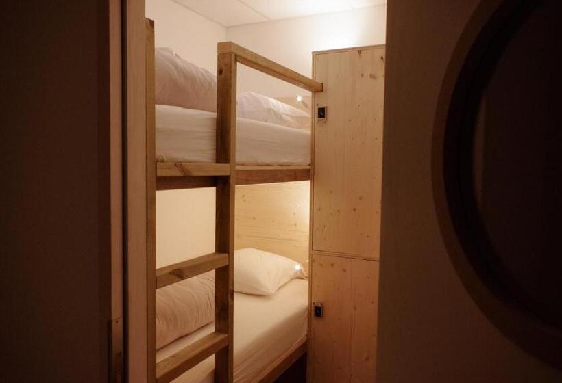 キャビン, Bodygo Hostel