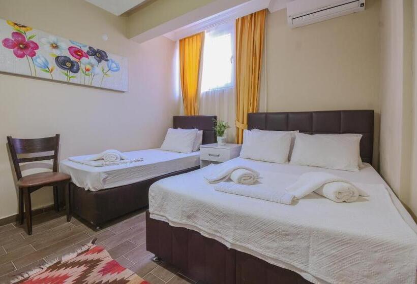 سوئیت کلاسیک, Huzur Royal