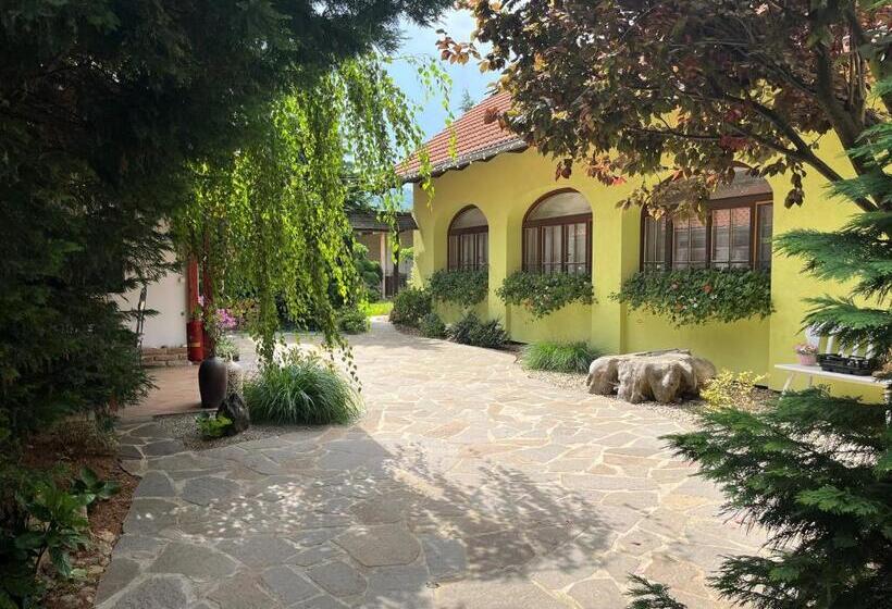 Номер Стандарт, Penzion Primášé