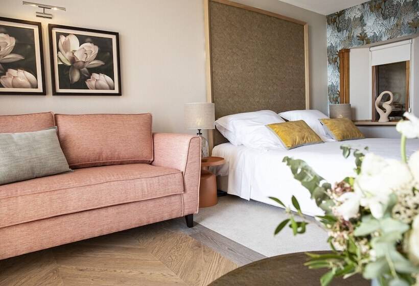 سوییت با چشم‌انداز دریا, Grand Hôtel Les Flamants Roses Thalasso & Spa