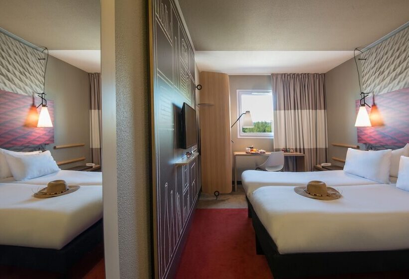 스탠다드 룸 더블 침대, Ibis Manosque Cadarache