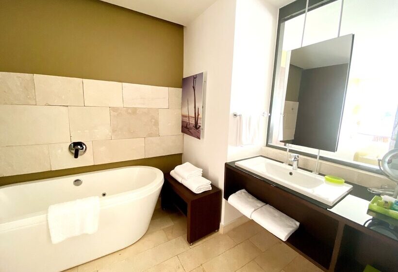 Cameră Club, Intercontinental Presidente Cancun Resort