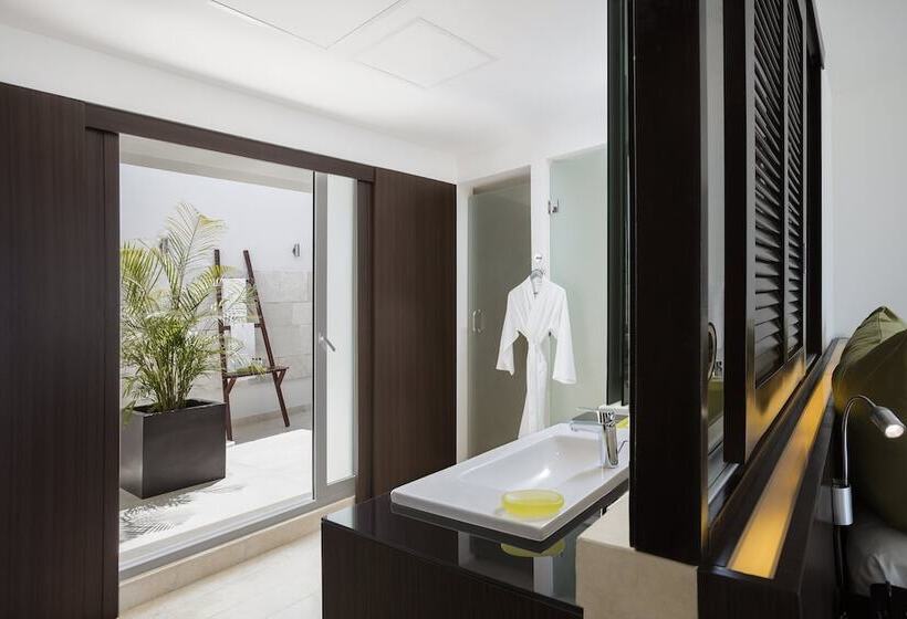 Cameră Club, Intercontinental Presidente Cancun Resort