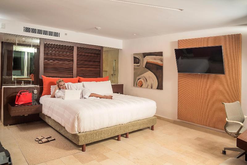 Cameră Club, Intercontinental Presidente Cancun Resort