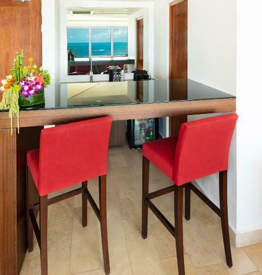 Suite Club, Intercontinental Presidente Cancun Resort