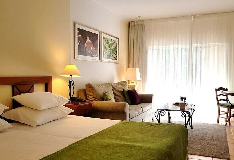 标准工作室, Pestana Palm Gardens