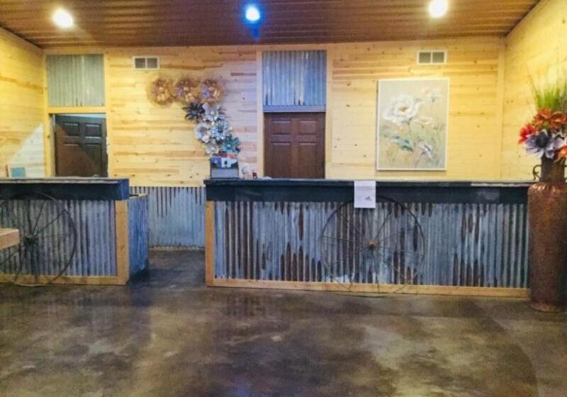 带大床的标准间, Big Horse Inn And Suites