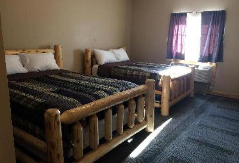四人标准间, Big Horse Inn And Suites