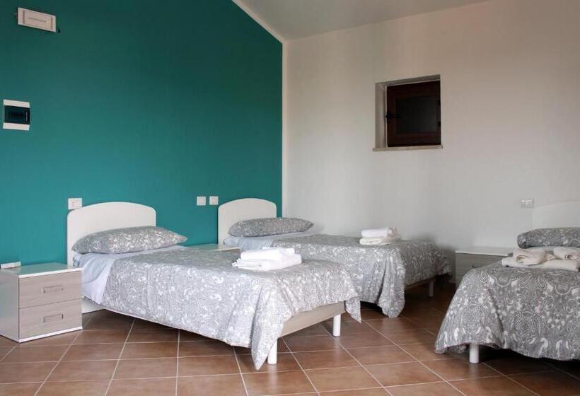 Номер Стандарт Трехместный, Albergo Diffuso Di Campolattaro
