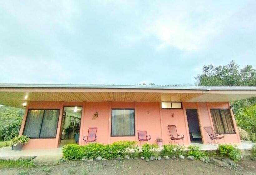 اتاق استاندارد, Hospedaje Luis & Ana