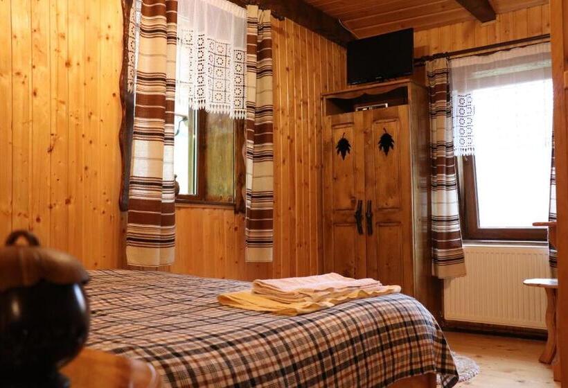 Номер Стандарт, Casa Bunicii
