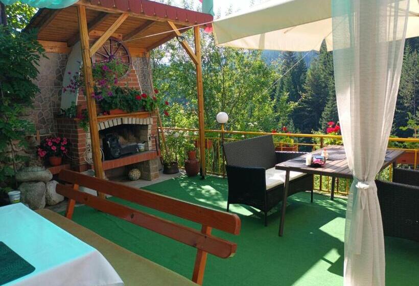 Номер Стандарт Трехместный, Guest House Stoletnika