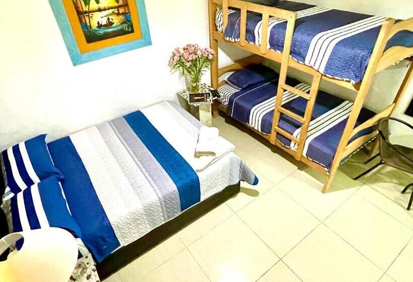 اتاق خانوادگی, Hostal Ocean Pacifico