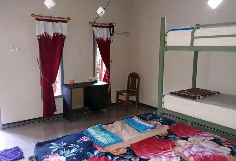 Четырехместный Номер Стандарт, Red Island Bungalows