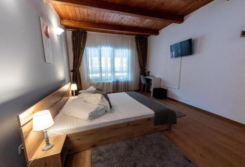 Люкс, Valea Lui Liman