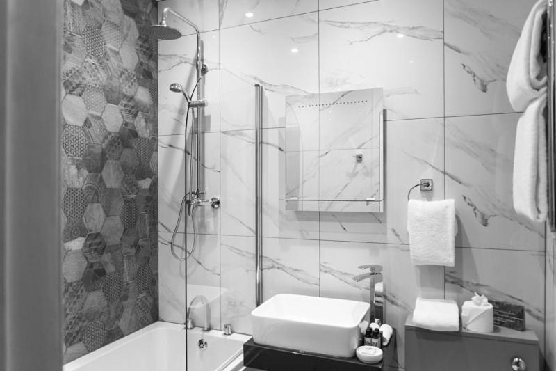 Стандартный Номер Кровать Кинг, Limestone