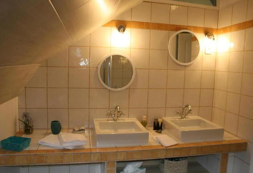 Номер Стандарт, Au Relais De Chaussy