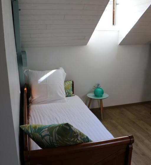 Номер Стандарт, Au Relais De Chaussy