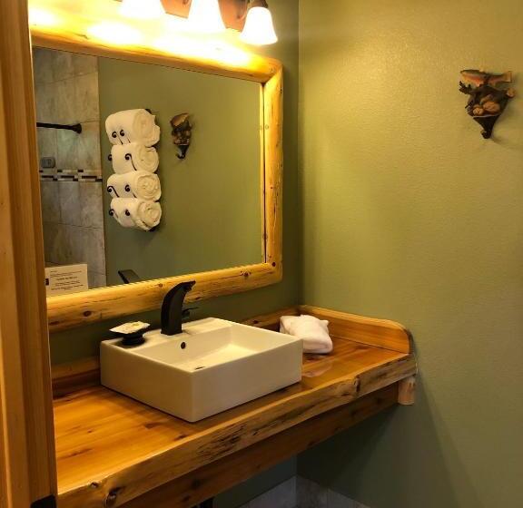 Дом 1 Спальня, Summit Lake Lodge