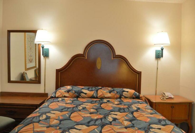 Номер Стандарт, Travelers Inn Motel