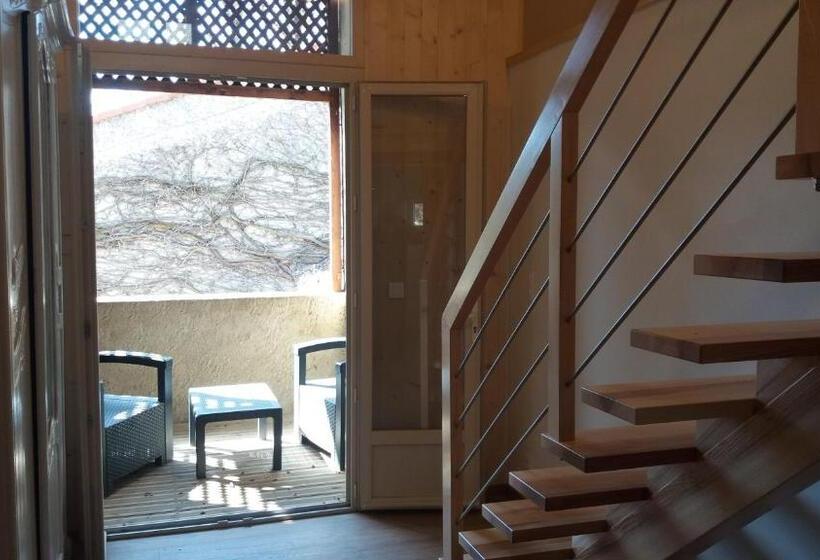 Номер Стандарт с Террасой, Chambres D'hôtes Domaine Du Hameau Baylesse