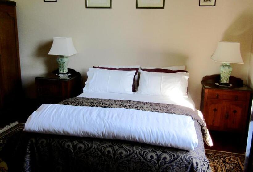 スタンダードルーム, Lochinvar House