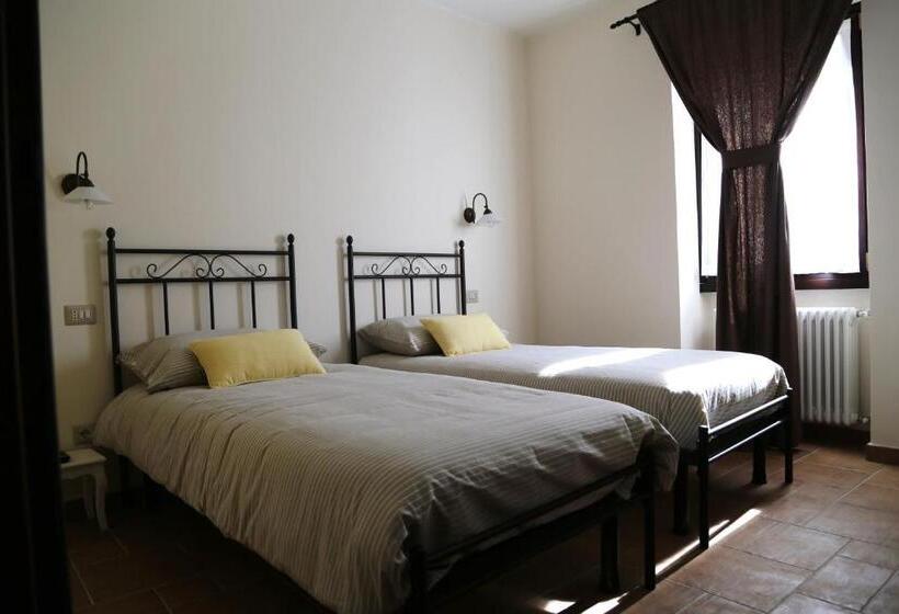 Трехместный Номер Стандарт с Балконом, Agriturismo Dai Marchesin