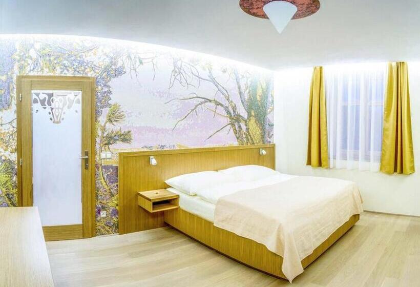 标准间带阳台, Pension Ježník