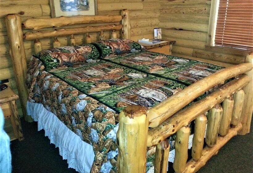 Стандартный Номер Кровать Кинг, Wolf Den Log Cabin Motel And Rv Park