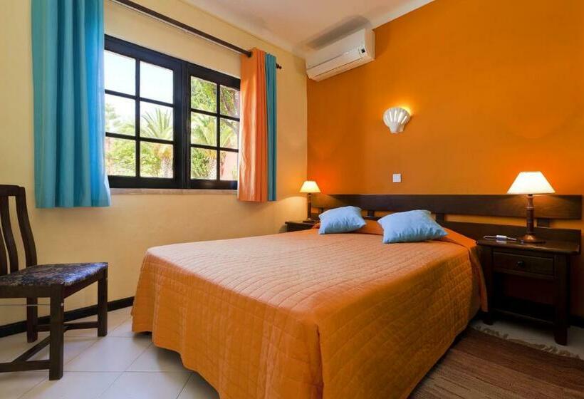 Апартаменты 2 Спальни, Colina Village