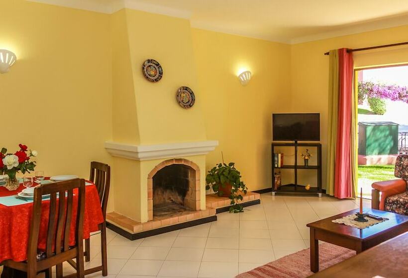 Апартаменты 2 Спальни, Colina Village